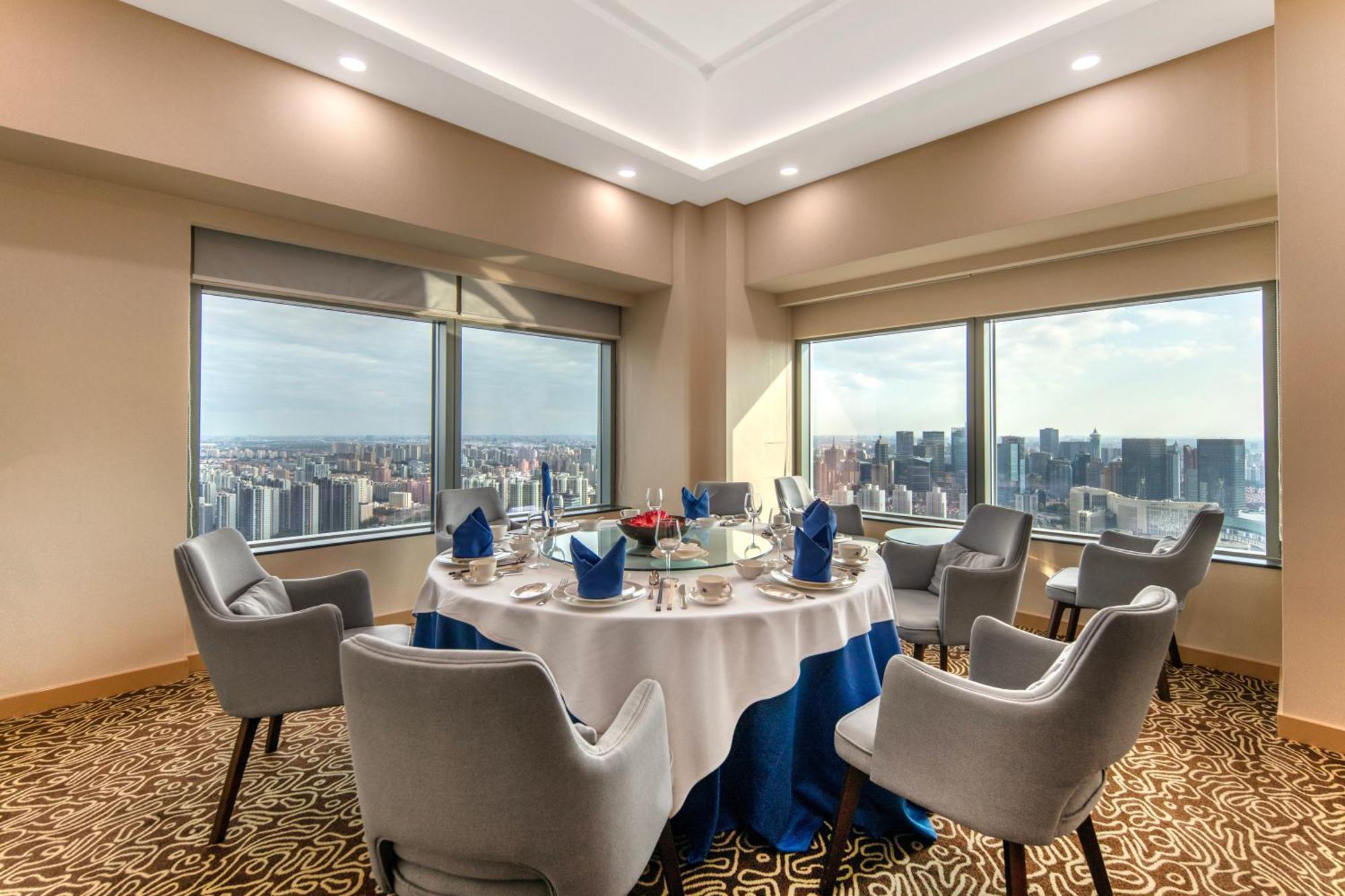 Novotel Atlantis Shanghai - Breakfast In The Clouds With River View In The Revolving Restaurant & 24Hours Free Self-Laundry Екстер'єр фото