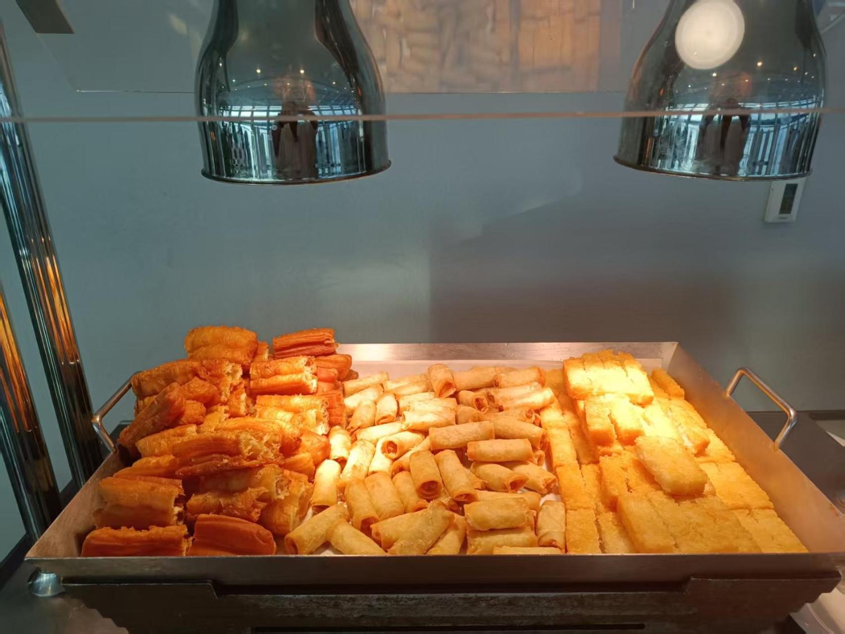 Novotel Atlantis Shanghai - Breakfast In The Clouds With River View In The Revolving Restaurant & 24Hours Free Self-Laundry Екстер'єр фото