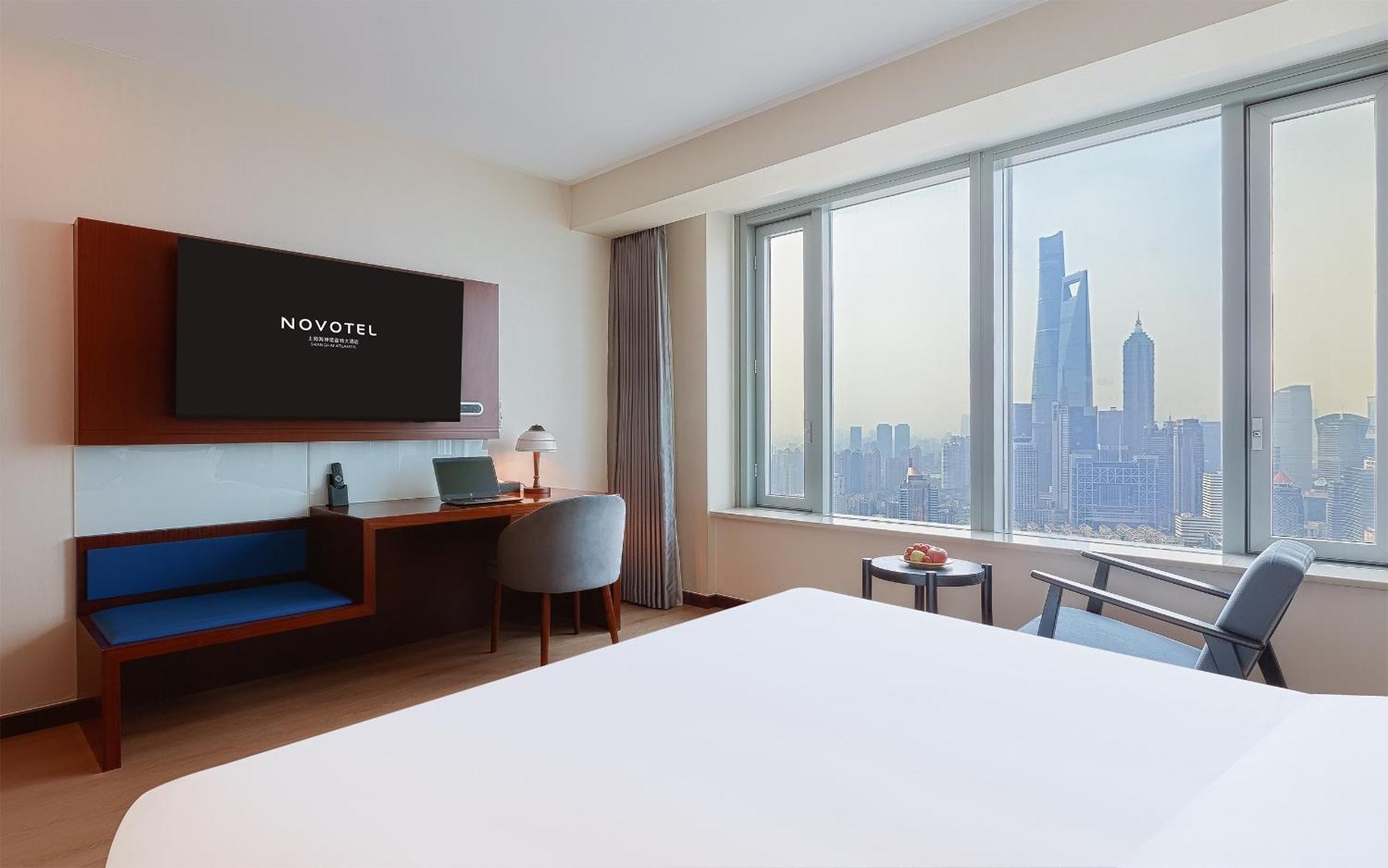 Novotel Atlantis Shanghai - Price And Value Breakfast In The Clouds With River View In The Revolving Restaurant &24H Free Self-Laundry Шанхай Екстер'єр фото