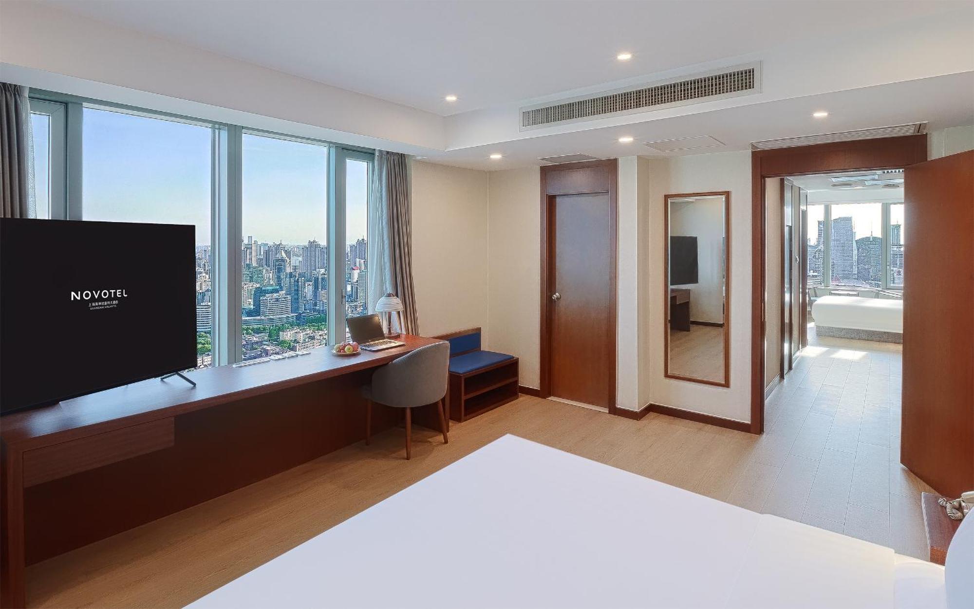 Novotel Atlantis Shanghai - Breakfast In The Clouds With River View In The Revolving Restaurant & 24Hours Free Self-Laundry Екстер'єр фото